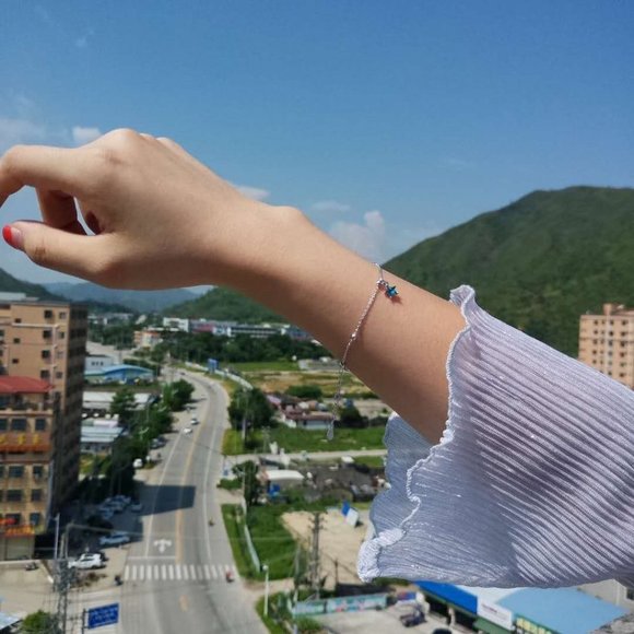 NEW 925 Sterling Silver Crystal Star Bracelet - Picture 8 of 8